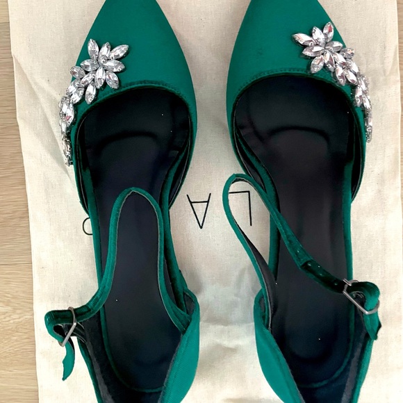 Emerald green pumps - Picture 5 of 9